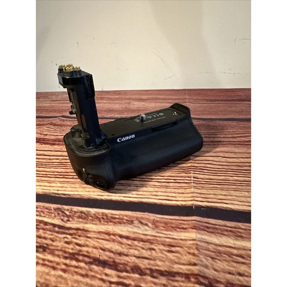 Canon BG-E20 Battery Grip for 5D Mark IV - WORKING